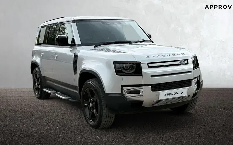Used Land Rover Defender SE 249 HP (183 kW) 2023 SUV