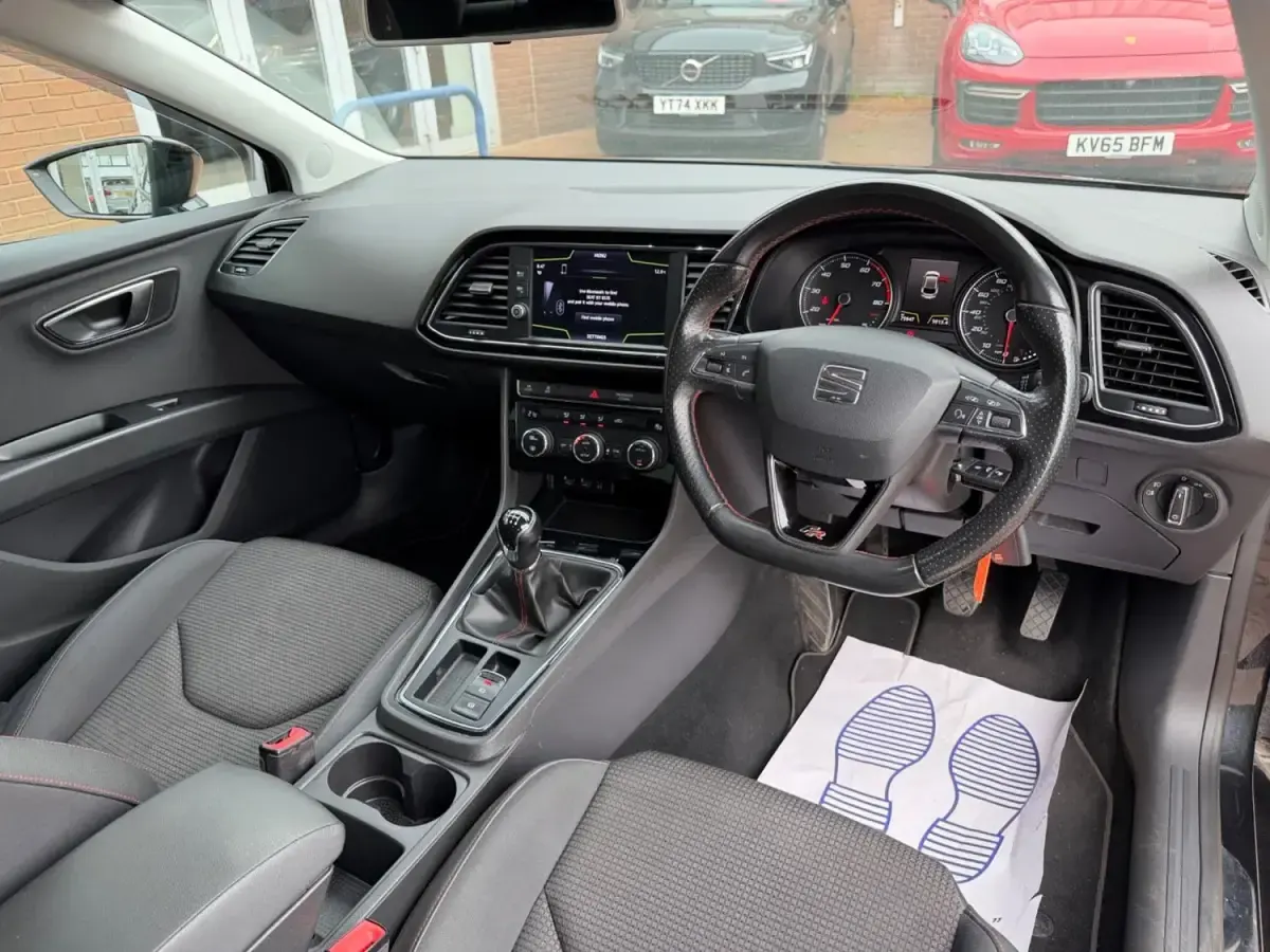 Second-hand Seat Leon FR 2018 Negru Hatchback