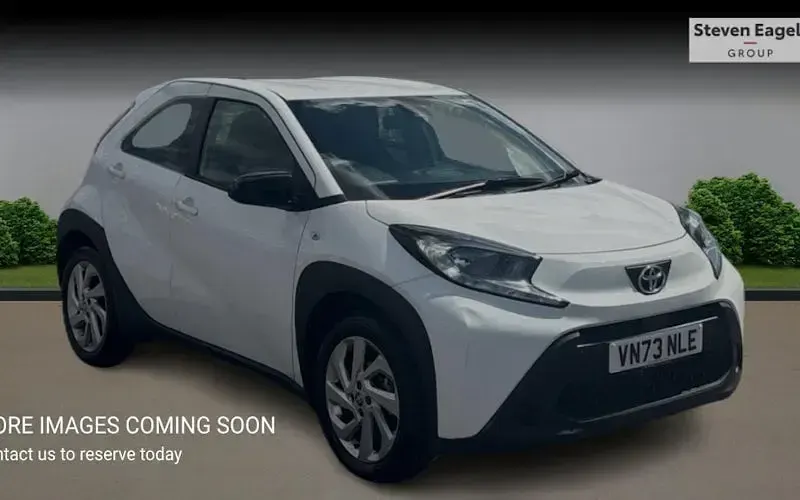 Used Toyota Aygo X PURE 72 HP (52 kW) 2025 SUV