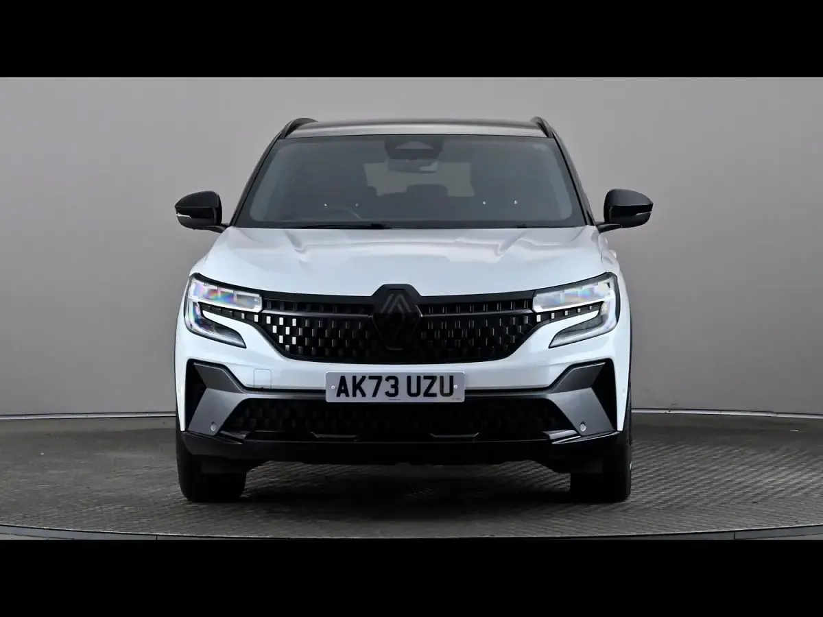 Used Renault Austral Techno Esprit Alpine 2023 White/black SUV