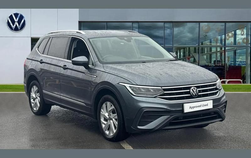 Used VW Tiguan Allspace Life 150 HP (110 kW) 2022 Grey SUV