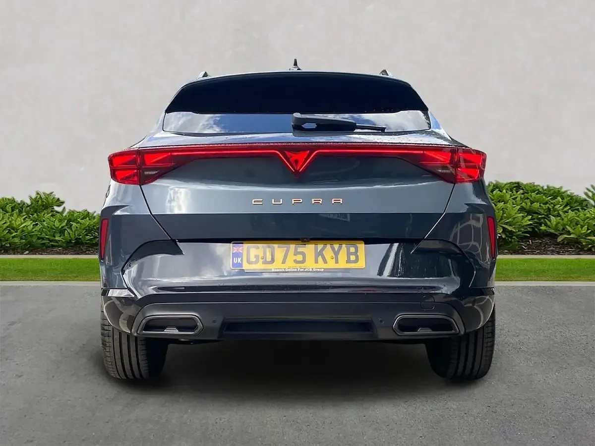 Used Cupra Formentor 150 HP (110 kW) 2025 Grey SUV