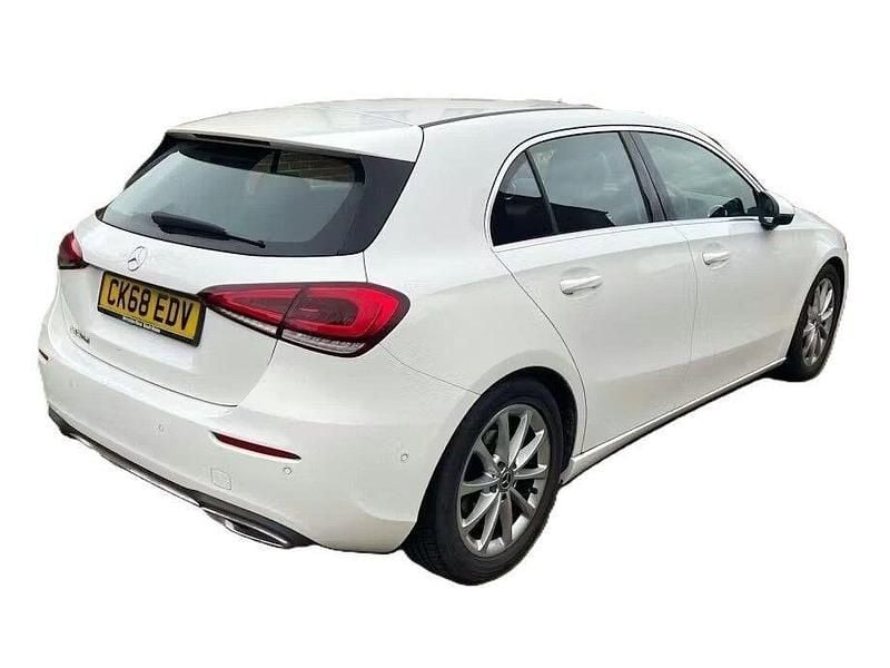 Used Mercedes A180 Executive 116 HP (85 kW) 2018 White Hatchback