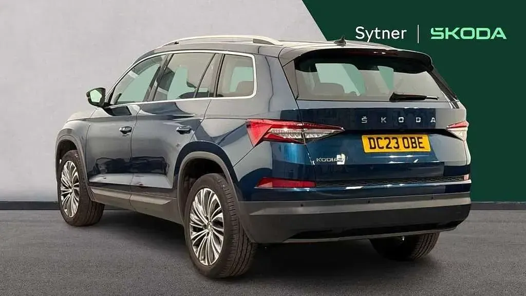 Used Skoda Kodiaq SE L Executive 150 HP (110 kW) 2023 Petrol blue metallic SUV