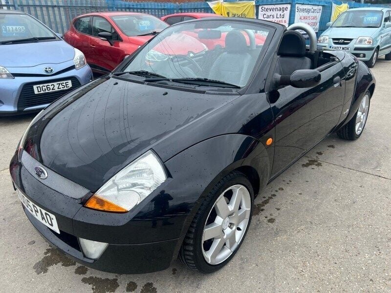 Usado Ford StreetKa 94 HP (69 kW) 2005 Preto Cabrios