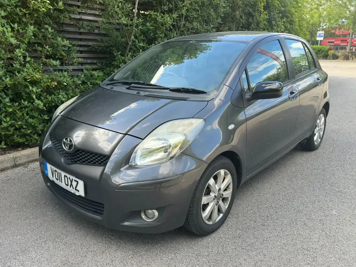 Used Toyota Yaris 2011 Grey Hatchback