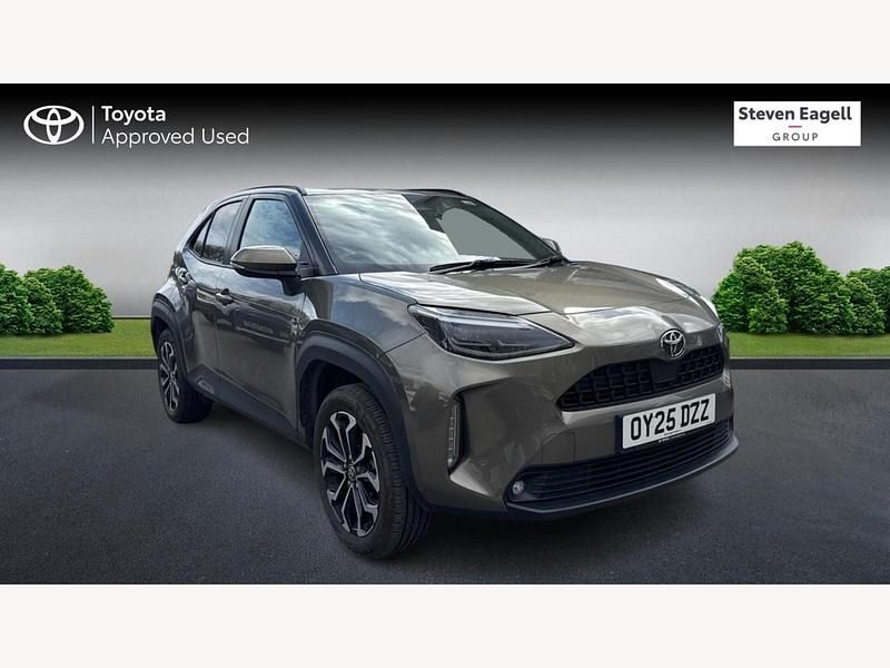 Used Toyota Yaris Hybrid Design 2025 Bronze Hatchback