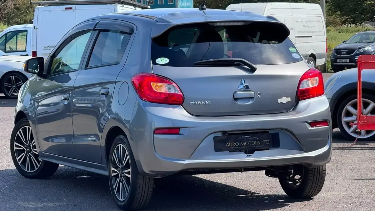 Used Mitsubishi Mirage 78 HP (57 kW) 2018 Grey Hatchback