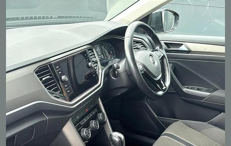 Used VW T-Roc SE 147 HP (108 kW) 2021 Grey SUV