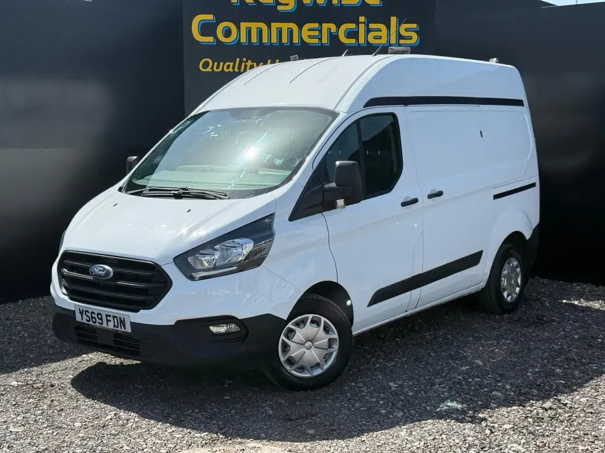 Used Ford Transit Custom 105 HP (77 kW) 2020 White Van