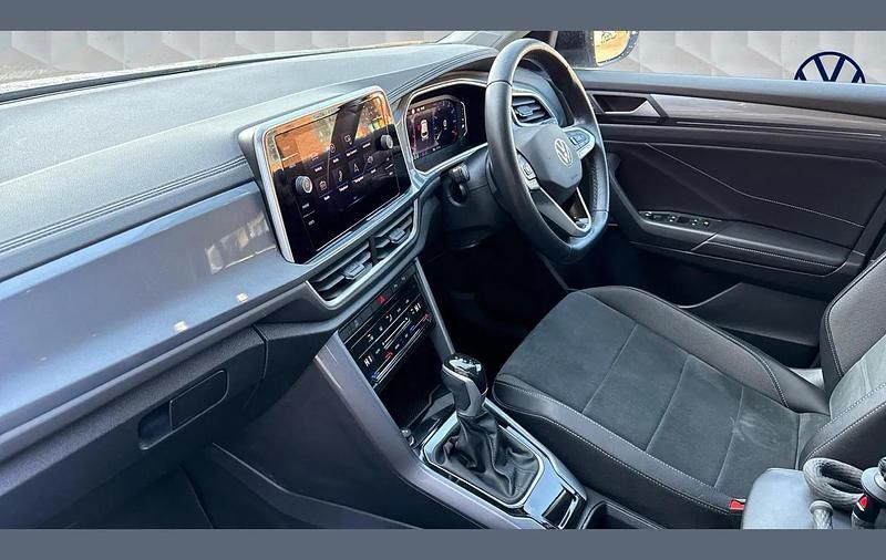 Used VW T-Roc Style 150 HP (110 kW) 2022 Silver SUV