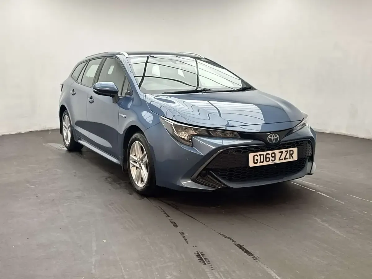 Used Toyota Corolla 122 HP (89 kW) 2020 Blue Estate
