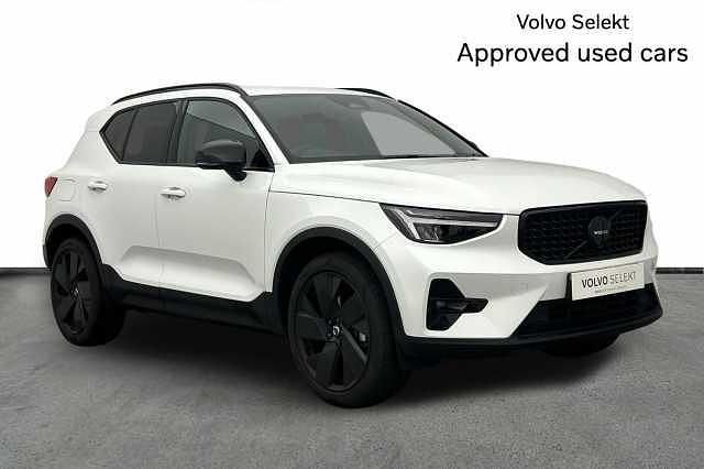 New Volvo XC40 Plus 161 HP (118 kW) 2026 White SUV