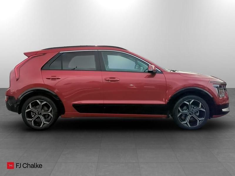 Used Kia Niro 127 HP (93 kW) 2025 Red SUV