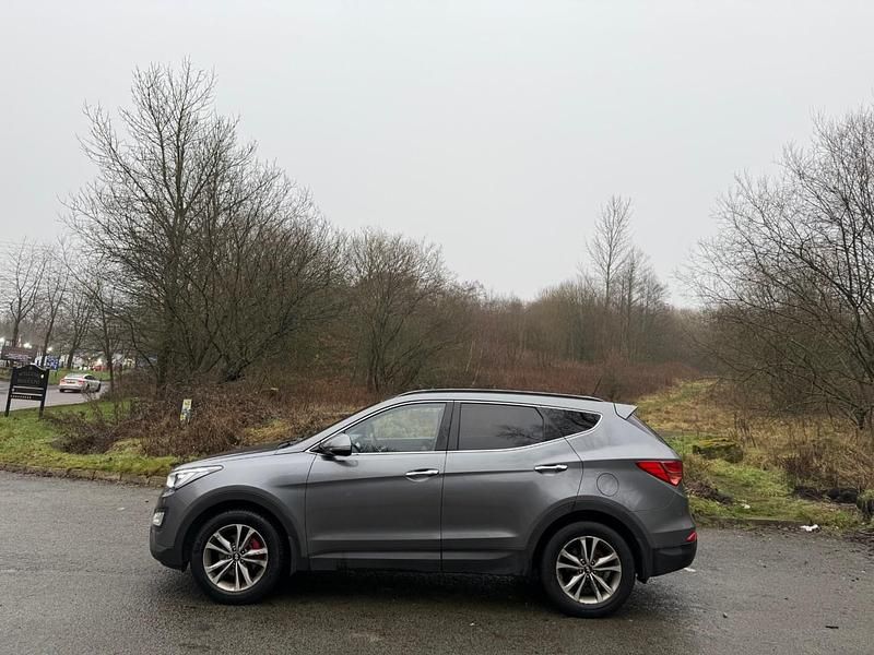 Used Hyundai Santa Fe Premium 2014 Silver SUV