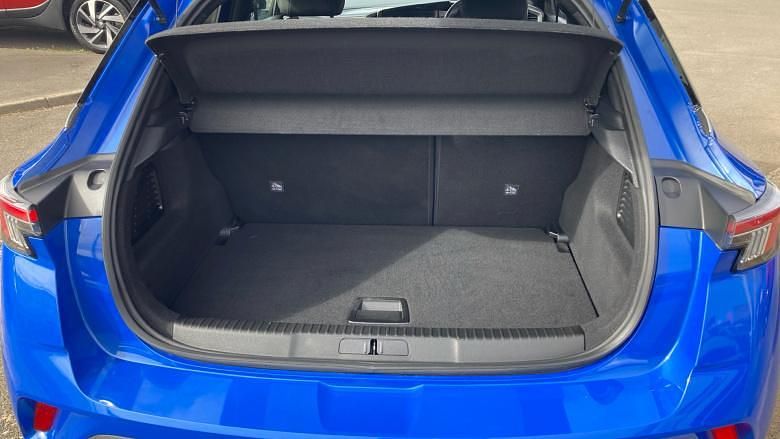 Second-hand Vauxhall Mokka Ultimate 100 kW (136 CP) 2023 Albastru SUV