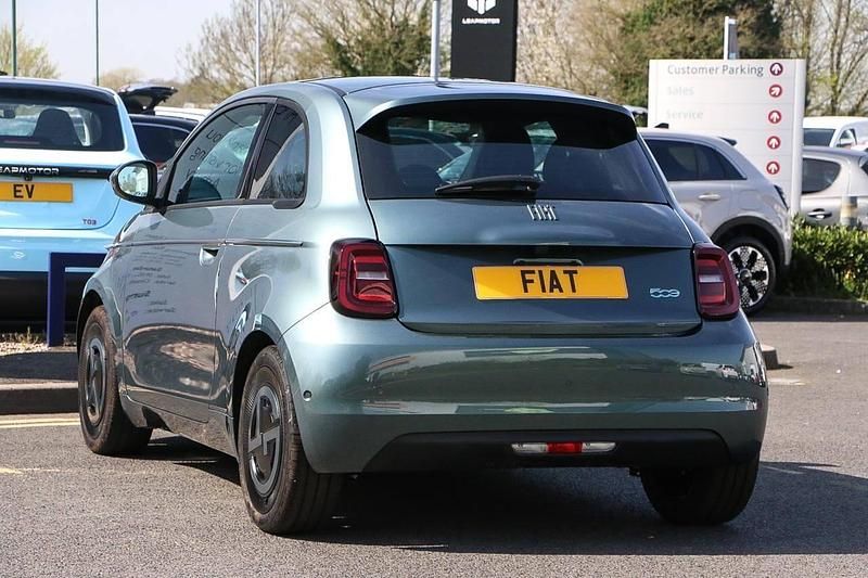 New Fiat 500e 85 kW (116 HP) 2026 Green Hatchback