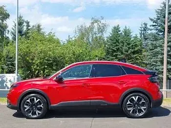 Used Citroën e-C4 100 kW (136 HP) 2025 Red Hatchback
