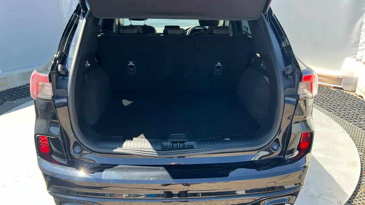 Used Ford Kuga Vignale 190 HP (139 kW) 2023 Black SUV