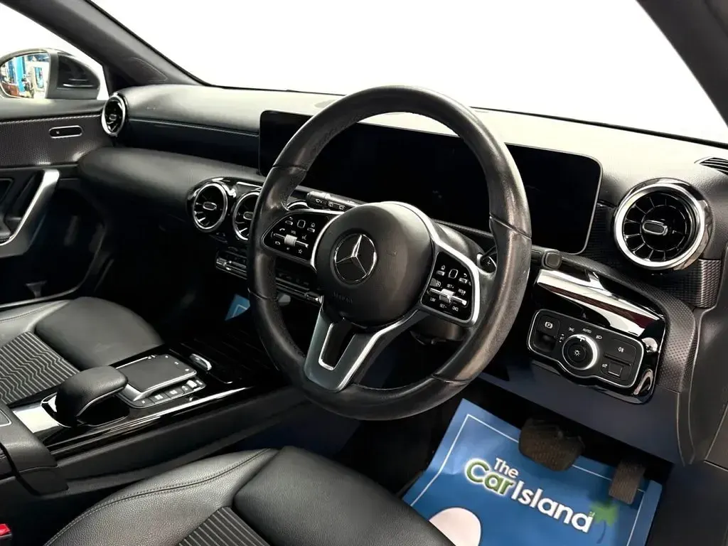Used Mercedes A180 Executive 136 HP (100 kW) 2020 Black Hatchback