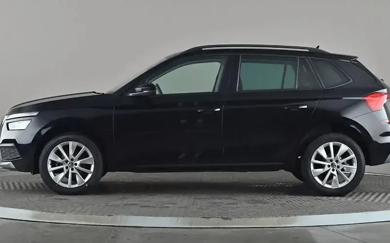 Gebraucht Skoda Kamiq SE Drive 95 PS (69 kW) 2023 Schwarz SUV