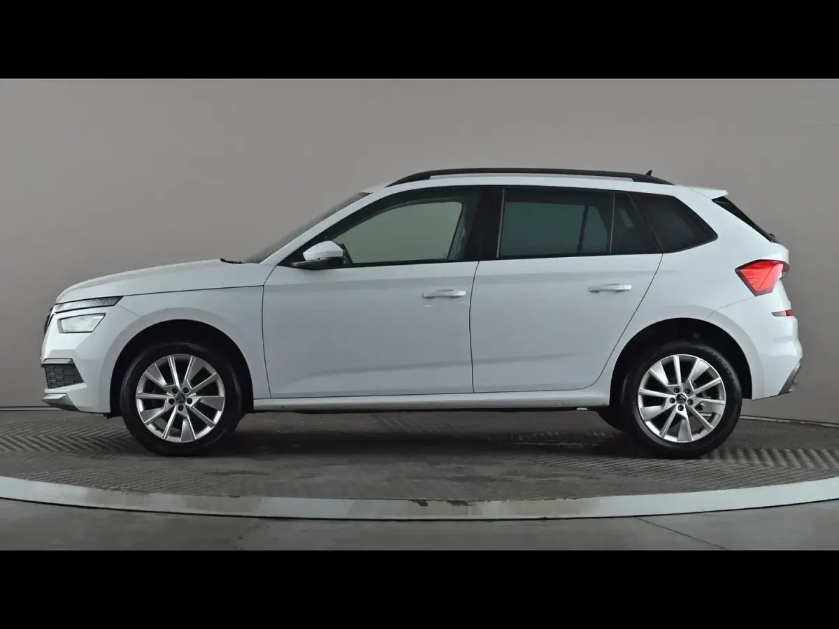 Used Skoda Kamiq SE Drive 2023 White SUV