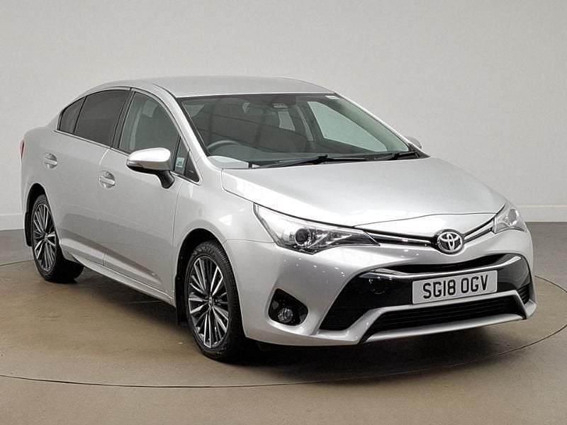 Used Toyota Avensis Design 147 HP (108 kW) 2018 Silver Sedan