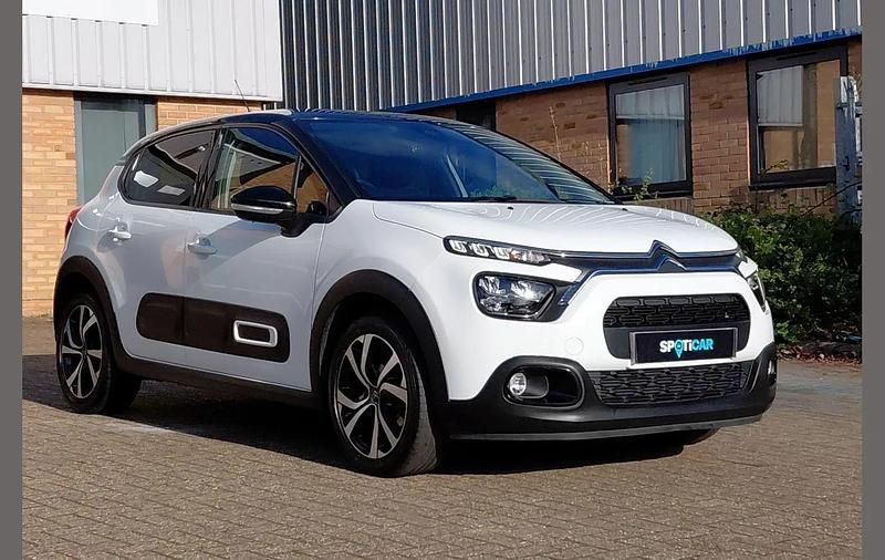 Used Citroën C3 Flair 82 HP (60 kW) 2021 White Hatchback