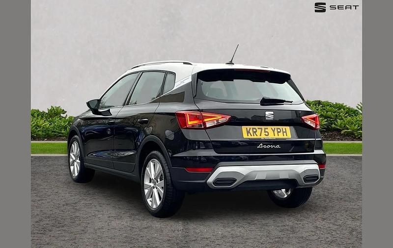 New Seat Arona Xperience 113 HP (83 kW) 2025 Black SUV