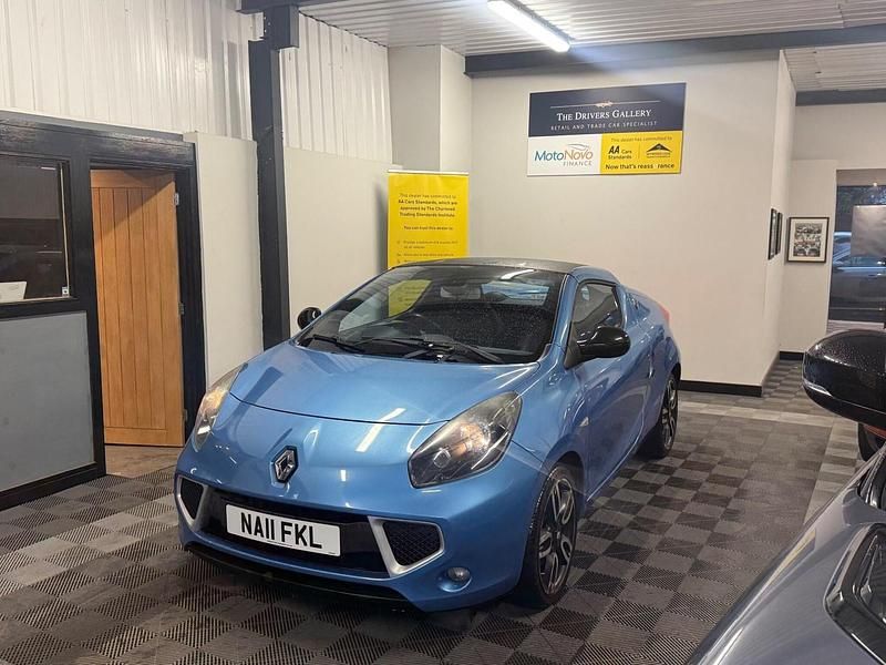 Blue Used 2011 Renault Wind GT-Line Cabriolet | £2,995 (Fair price) - Image 1/4