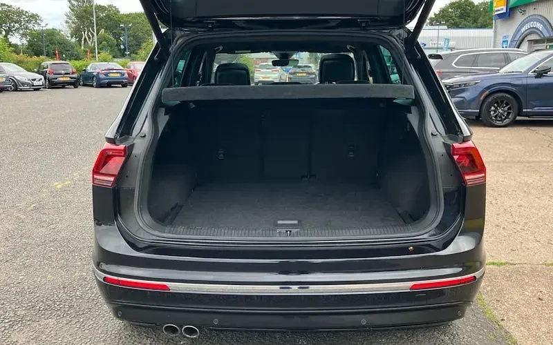 Used VW Tiguan R-line 150 HP (110 kW) 2020 Black SUV