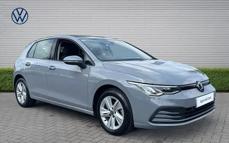 Used VW Golf VIII Life 110 HP (80 kW) 2024 Hatchback