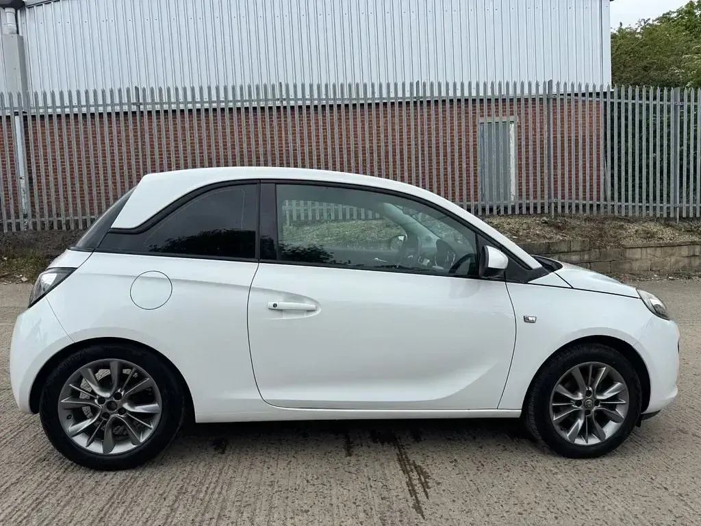 Używany Vauxhall Adam Jam 70 KM (51 kW) 2014 Biały Hatchback