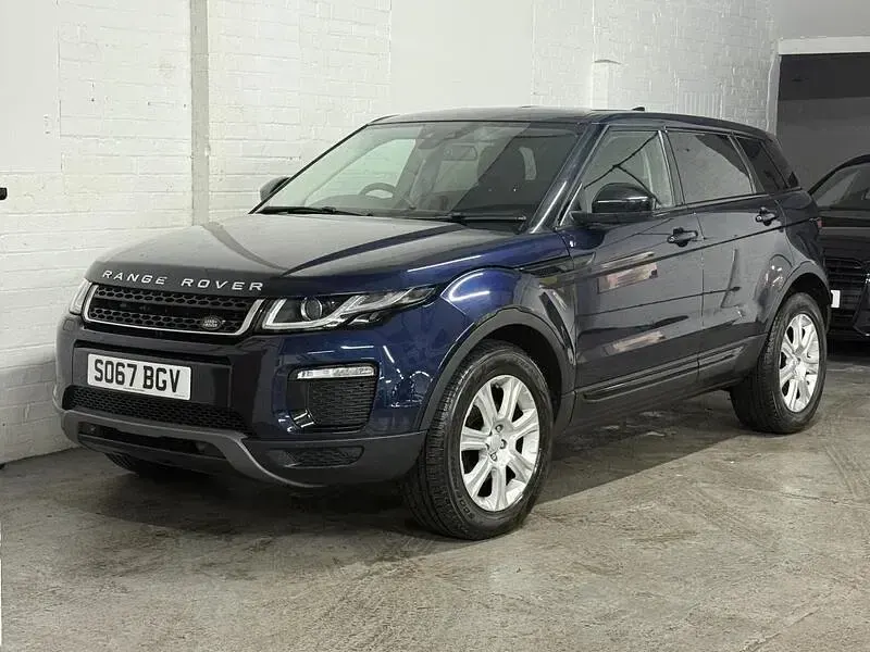 Used Land Rover Range Rover evoque SE 2017 Blue Estate