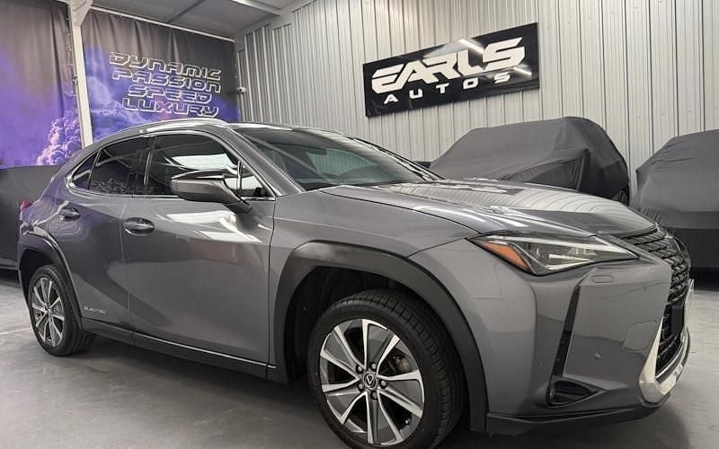 Used Lexus UX 150 kW (204 HP) 2022 SUV