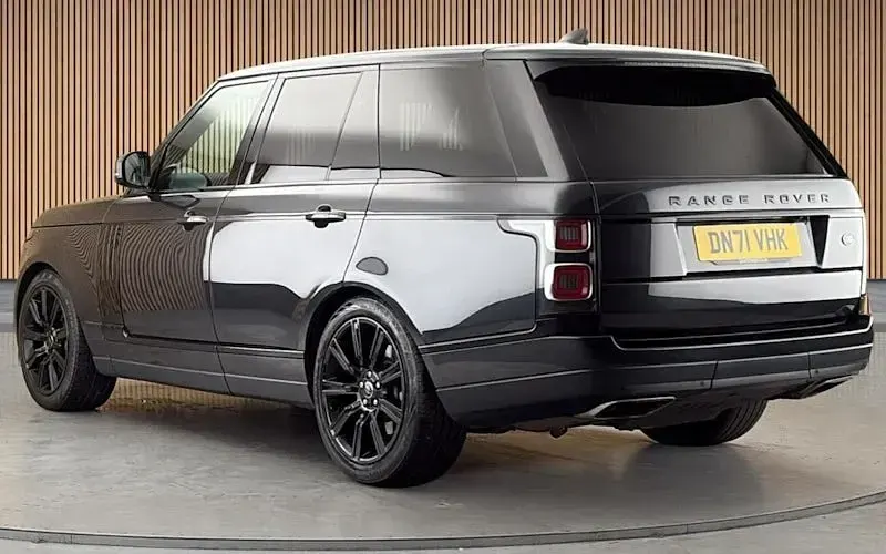 Used Land Rover Range Rover 404 HP (297 kW) 2021 Storm grey SUV