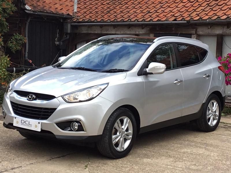 Silver Used 2012 Hyundai ix35 Premium SUV | £3,699 (Fair price) - Image 1/4