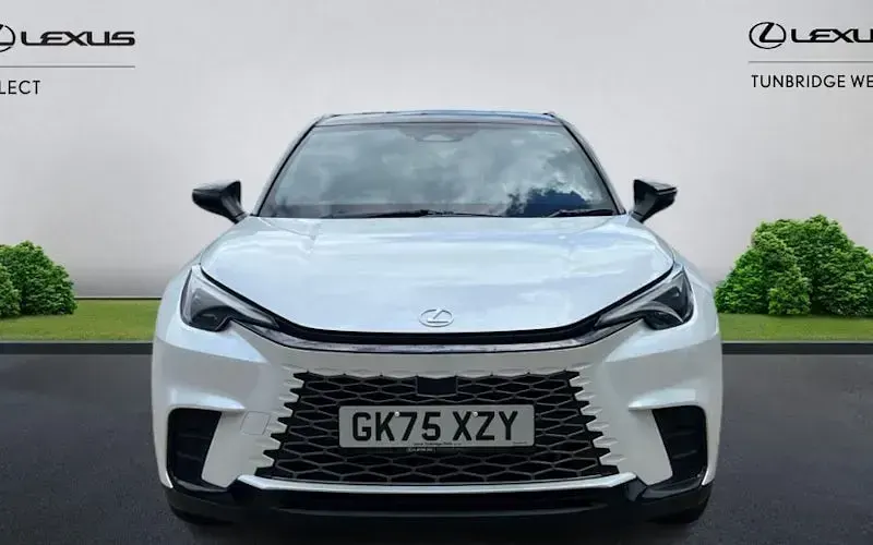 Used Lexus LBX 136 HP (100 kW) 2026 SUV