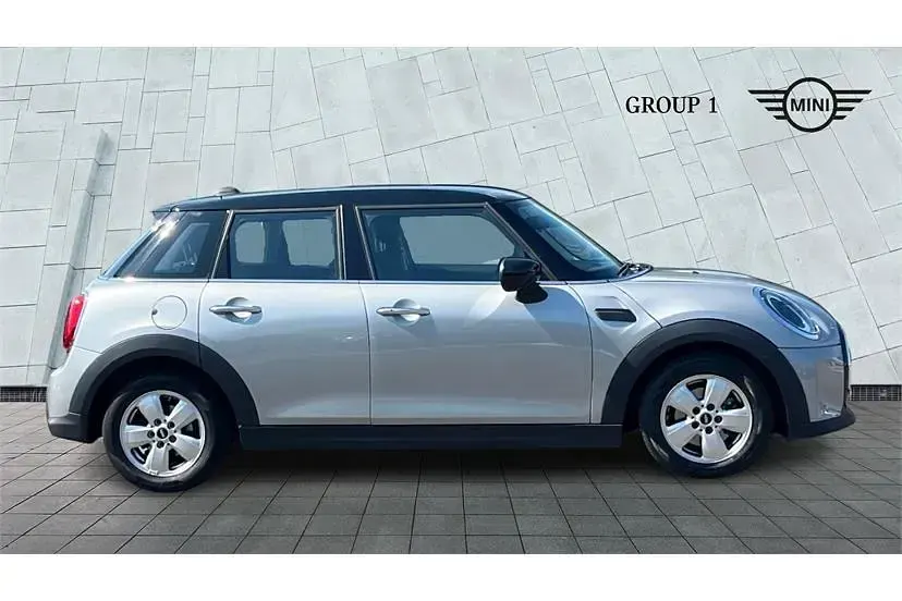 Used Mini Cooper Classic 136 HP (100 kW) 2023 Silver Hatchback
