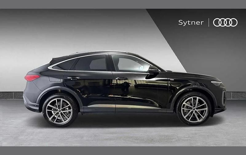 Used Audi Q5 Sportback Advanced 201 HP (147 kW) 2025 Black SUV