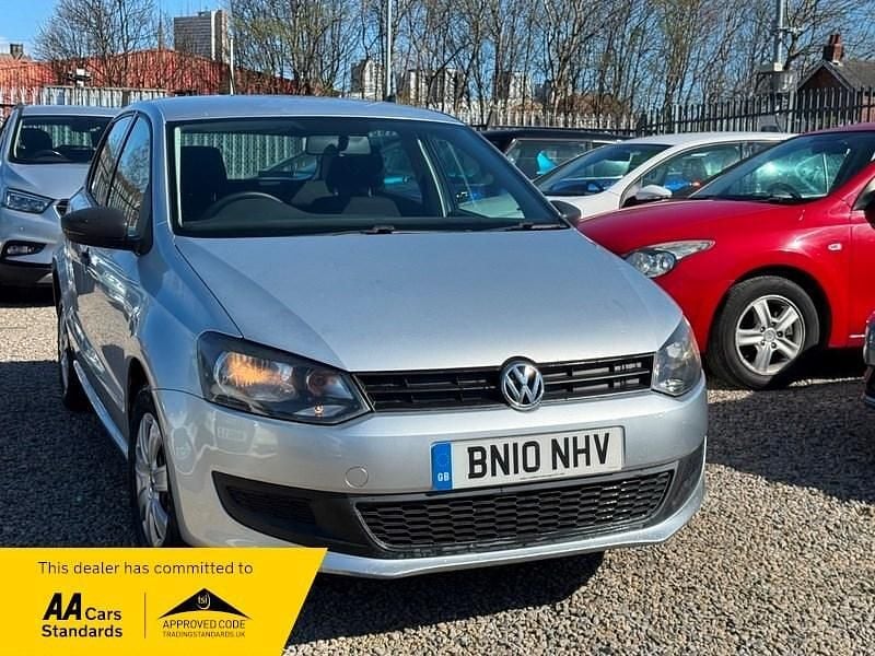 Used VW Polo S 70 HP (51 kW) 2010 Silver Hatchback