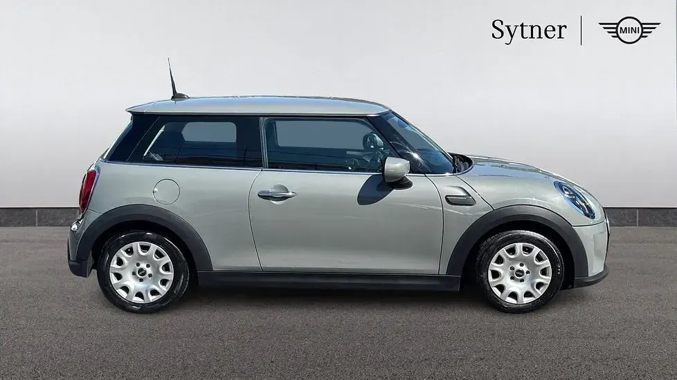 Used Mini ONE Classic 101 HP (74 kW) 2022 Grey Hatchback