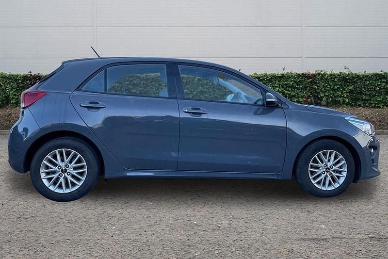 Used Kia Rio 101 HP (74 kW) 2023 Grey Hatchback