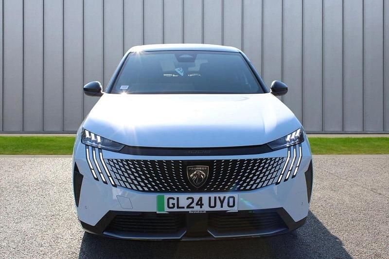 Usado Peugeot e-3008 GT 152 kW (207 CV) 2024 Blanco SUV