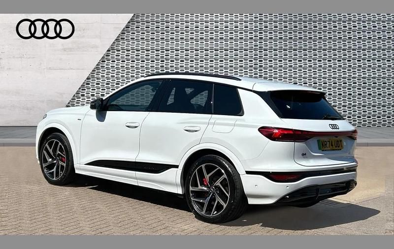 Begagnad Audi Q6 e-tron Advanced 285 kW (388 HK) 2024 Vit SUV