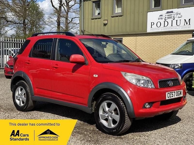 Used Daihatsu Terios 105 HP (77 kW) 2007 Red SUV