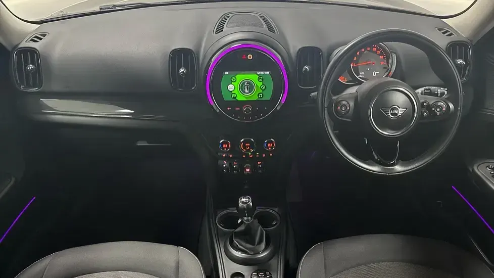 Used Mini Cooper Countryman Classic 134 HP (98 kW) 2019 Silver SUV