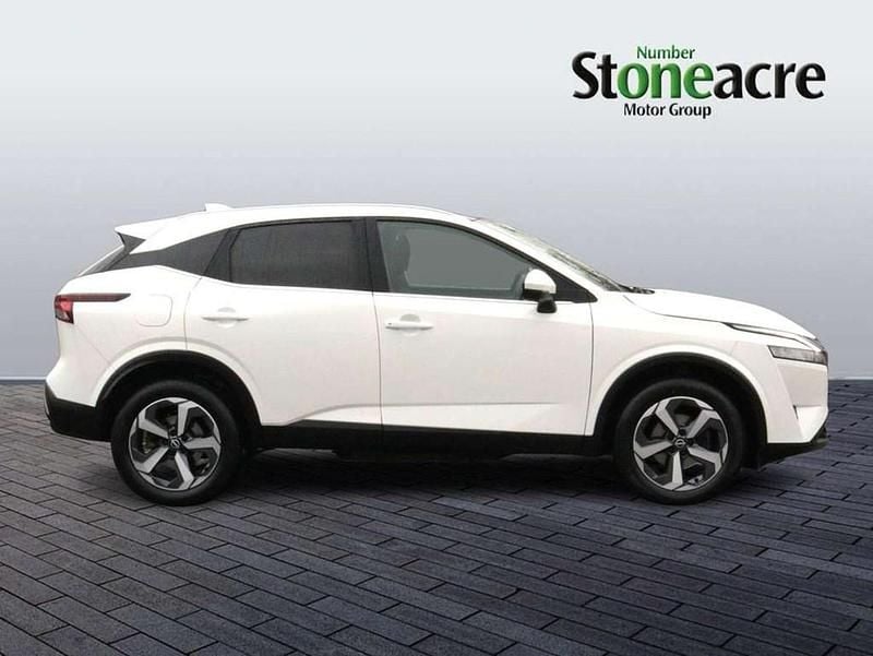 Used Nissan Qashqai N-Connecta 140 HP (102 kW) 2024 White SUV