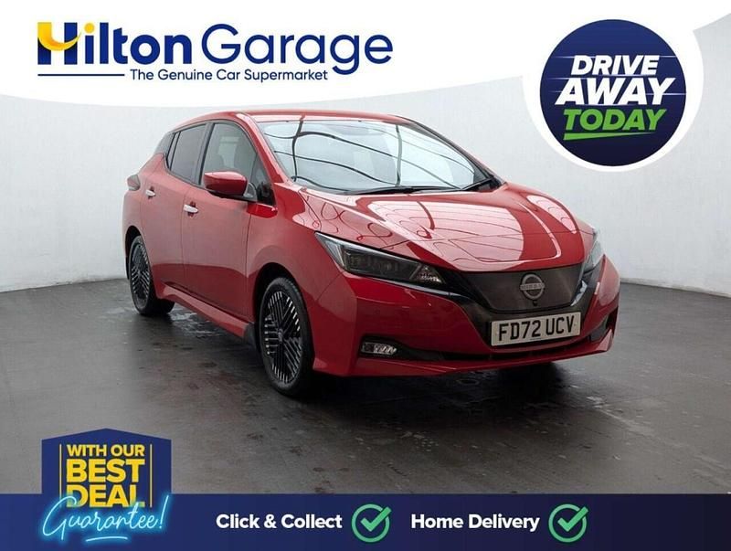 Used Nissan Leaf Tekna 110 kW (150 HP) 2022 Red Hatchback