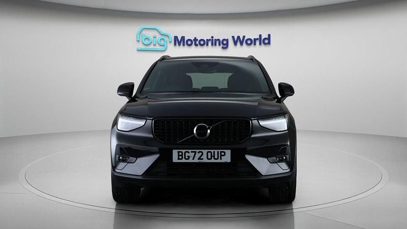 Used Volvo XC40 Plus 211 HP (155 kW) 2022 Black SUV